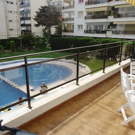 Alva Park Fenals - Familiy Apartment Lloret de Mar